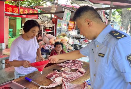 守護“菜籃子”安全，魏都區(qū)市監(jiān)局開展食用農(nóng)產(chǎn)品生鮮肉及“生鮮燈”專項檢查行動